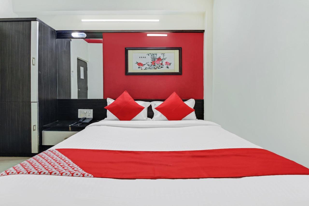 Oyo 48418 Sai Pritam Hotel Nashik Exterior foto